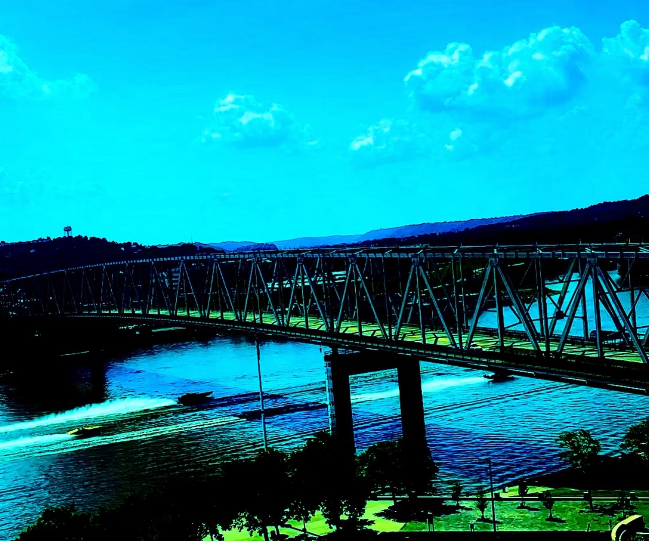 Speedboat Day. Cincinnati